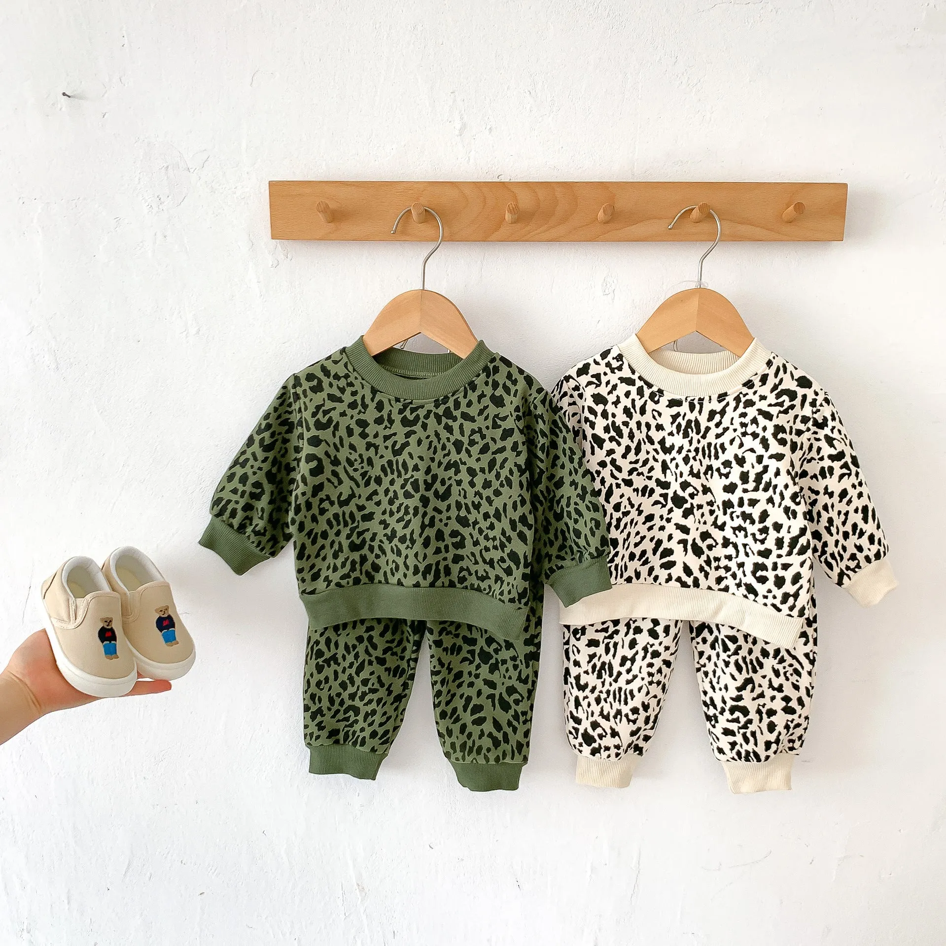 2 Pieces Set Baby Kid Girls Leopard Print Tops And Pants Wholesale 23101910