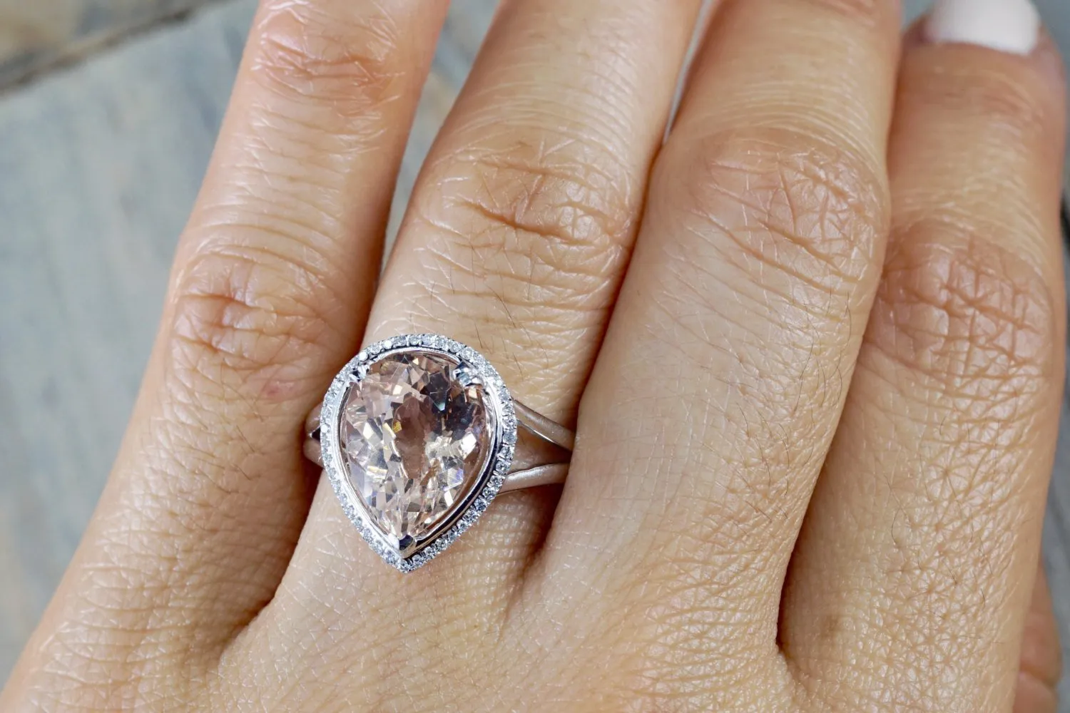 4.16 cts 14k White Gold Pear Peach Pink Morganite set in a Diamond Halo Engagement Ring Vintage