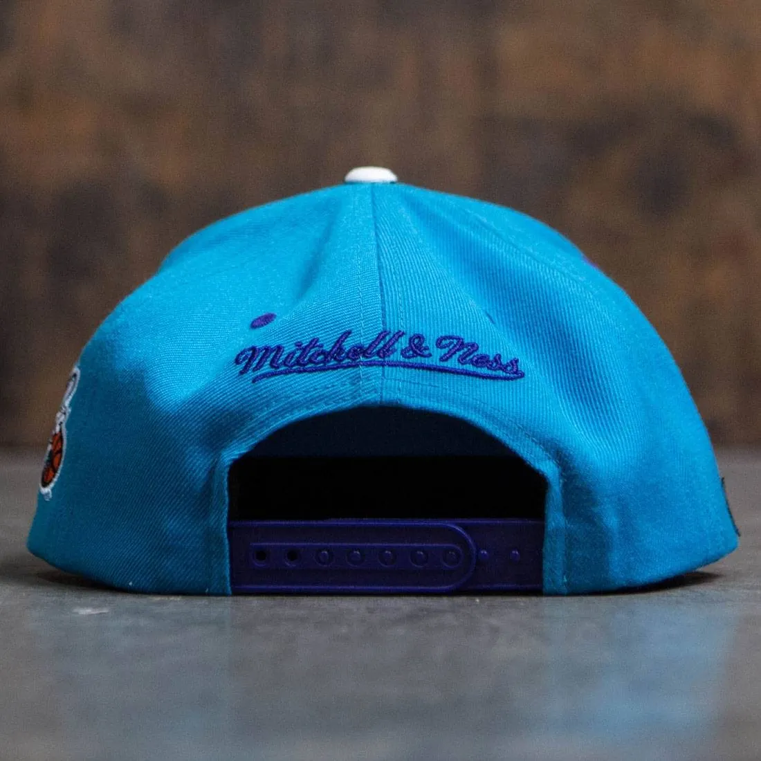 BAIT x NBA x Mitchell And Ness Charlotte Hornets STA3 Wool Snapback Cap (teal / purple)