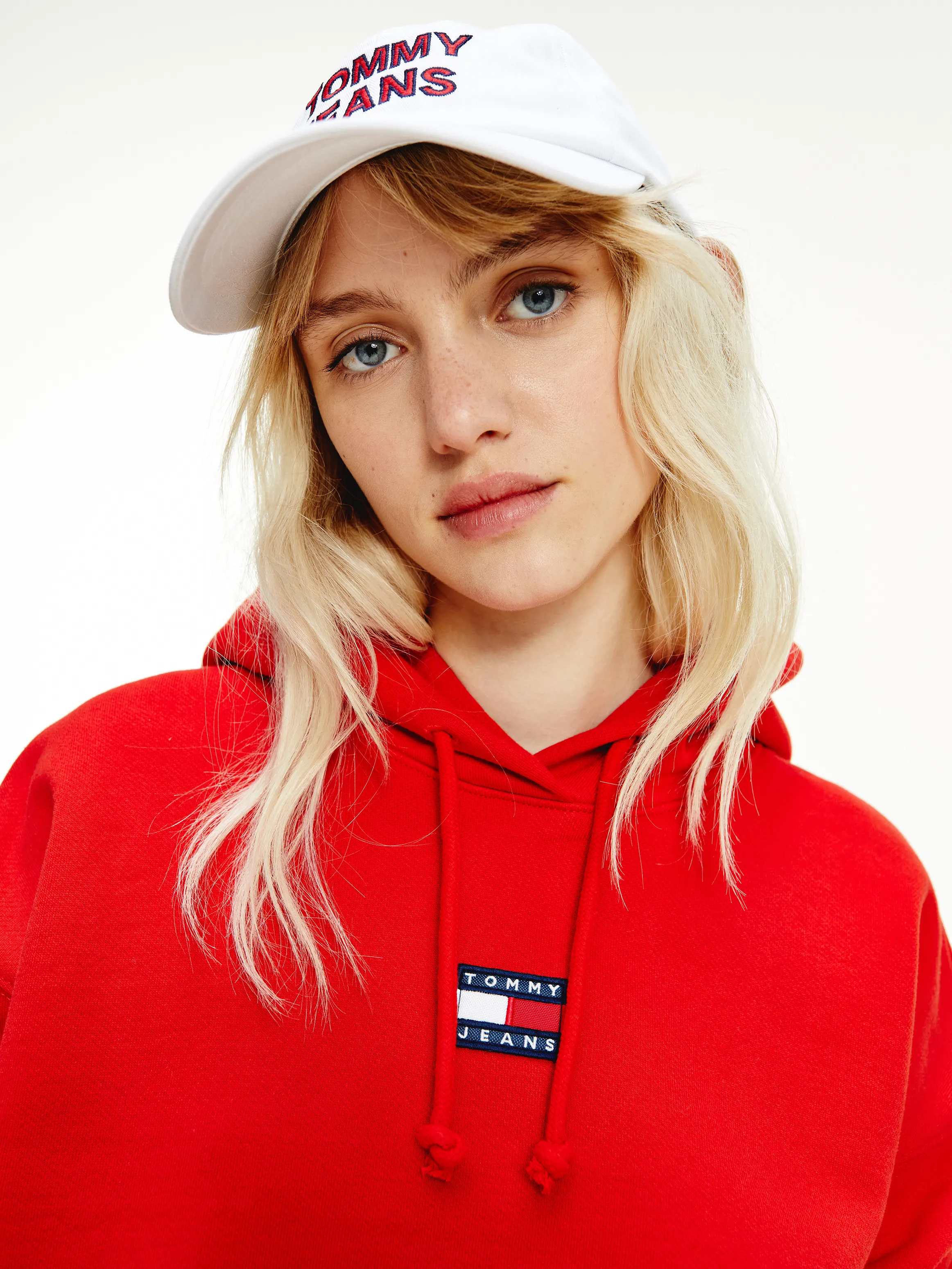 Centre Badge Hoodie | Sweatshirts & Hoodies | Tommy Jeans