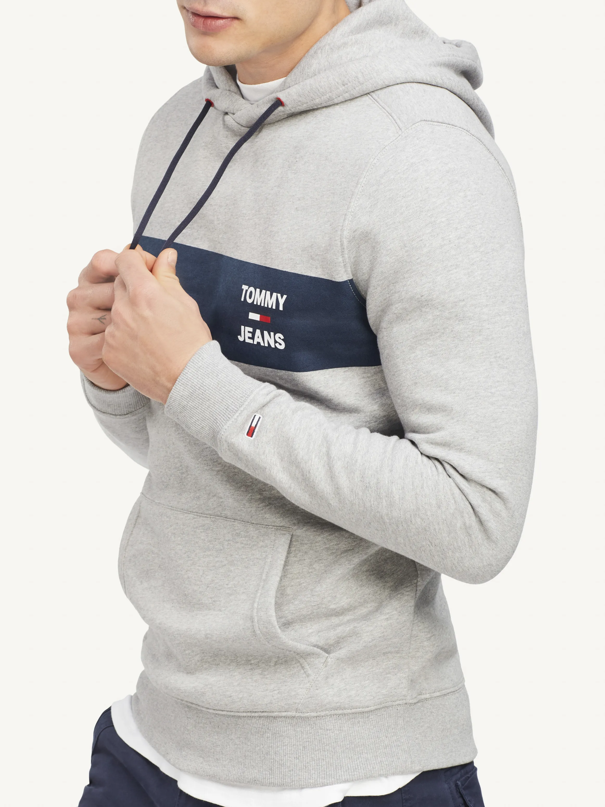 Essential Graphic Hoodie | Sweatshirts & Hoodies | Tommy Hilfiger