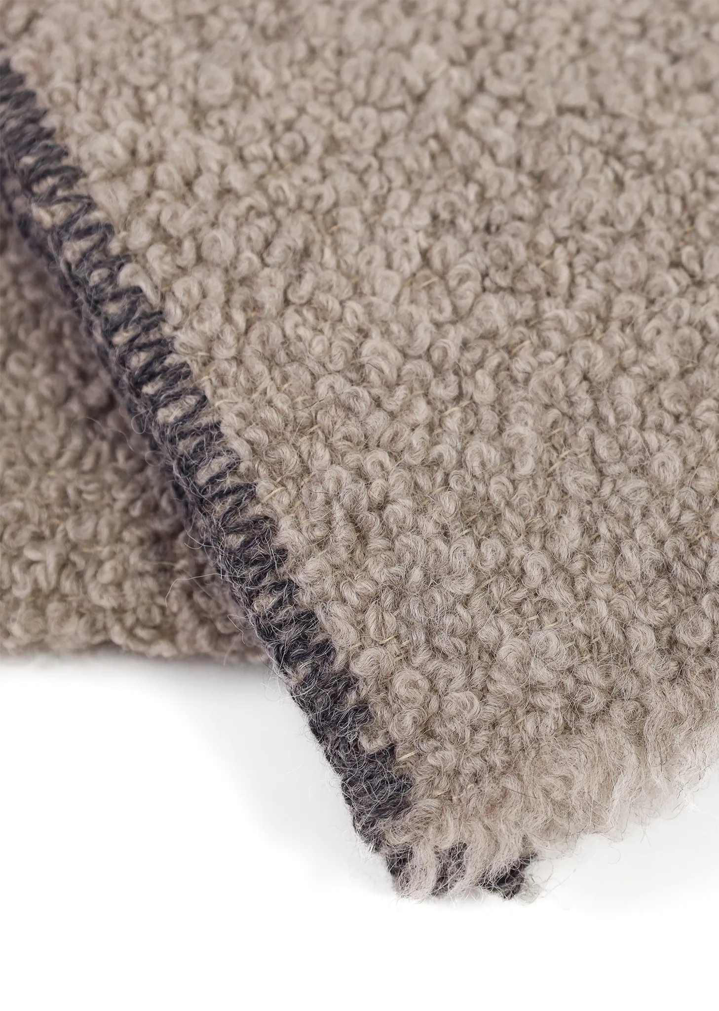 Kurlisuri Alpaca Wool Throw — Light Grey