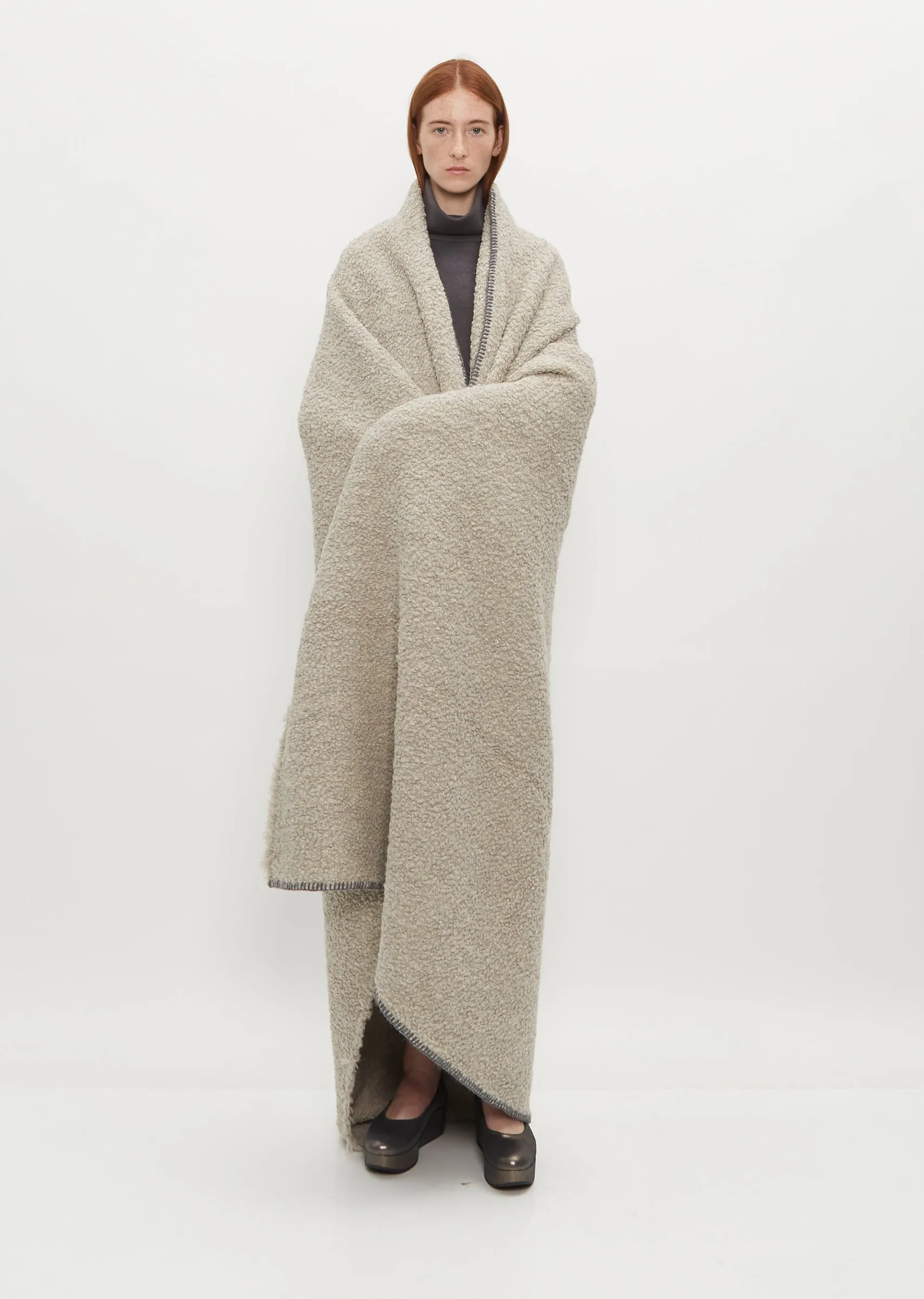 Kurlisuri Alpaca Wool Throw — Light Grey