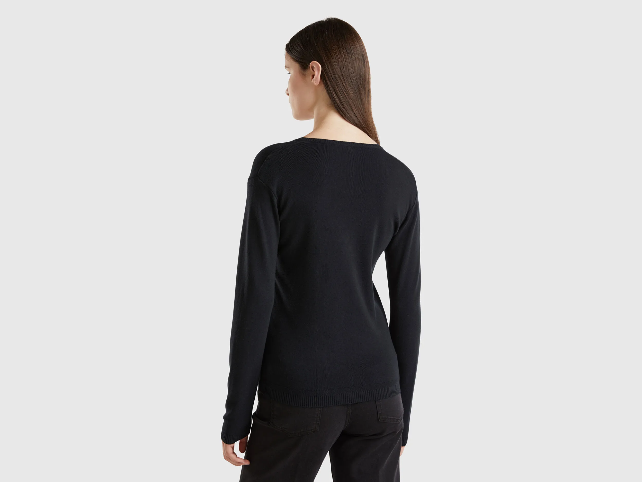 V-neck sweater in pure cotton - Black | Benetton