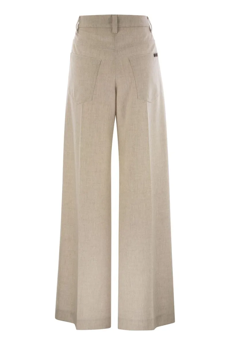 WIDE HIGH-WAISTED WOOL AND CASHMERE TROUSERS WITH NECKLACE