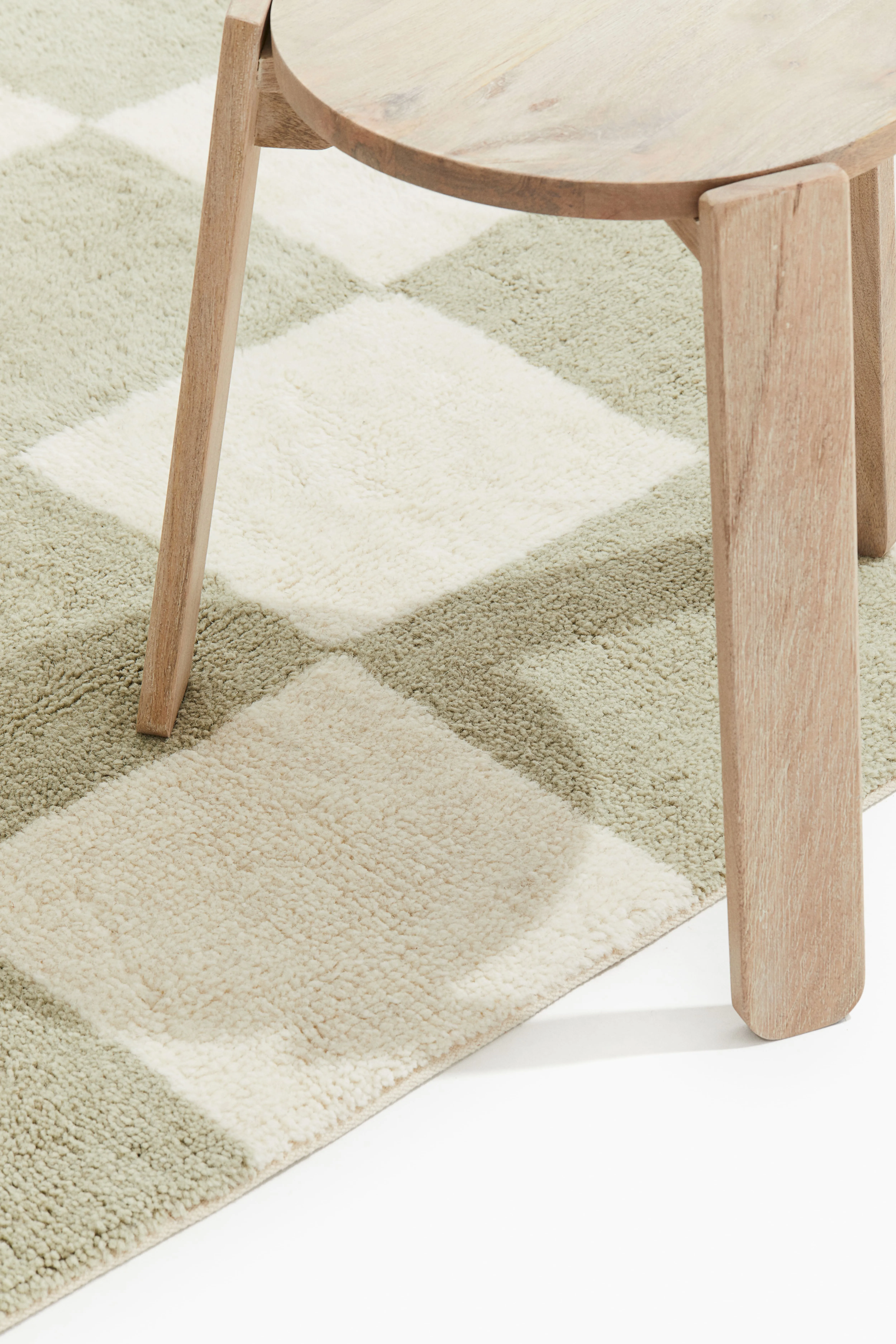 Wool-blend rug - Light green/Chequered - Home All | H&M GB